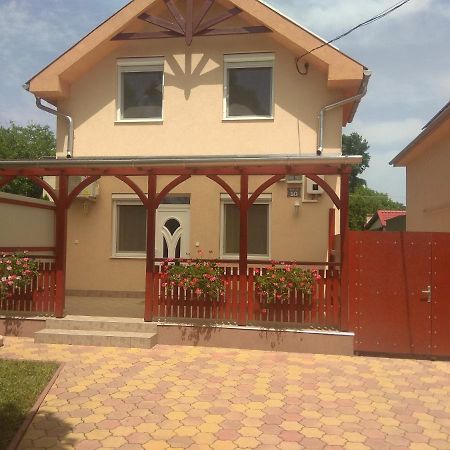 Holiday Home Rose ไฮจ์ดุสโซบอสโล ภายนอก รูปภาพ